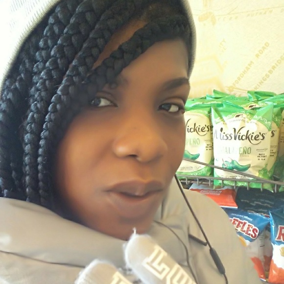 Meet your Posher, Ann - Picture 4 of 8